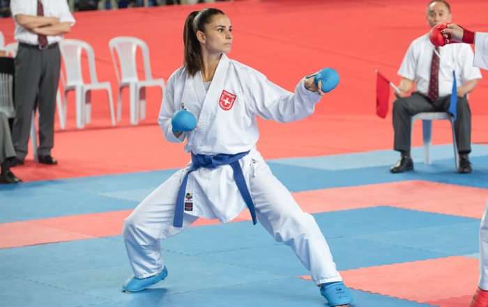 Karateka Elena Quirici während eines Kampfs