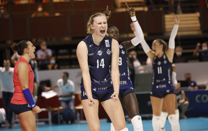 Volleyball-Profi Laura Künzler jubelt nach einem gewonnen Punkt