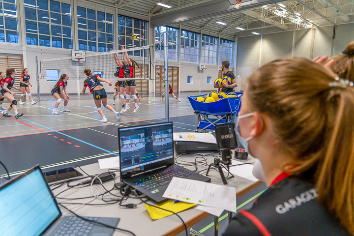 Die NNV Volleyballerinnen produzieren einen interaktiven Livestream in Aarau