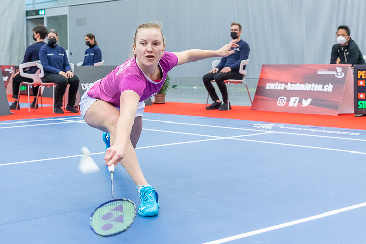 Badmintonspielerin Ronja Stern in Aktion