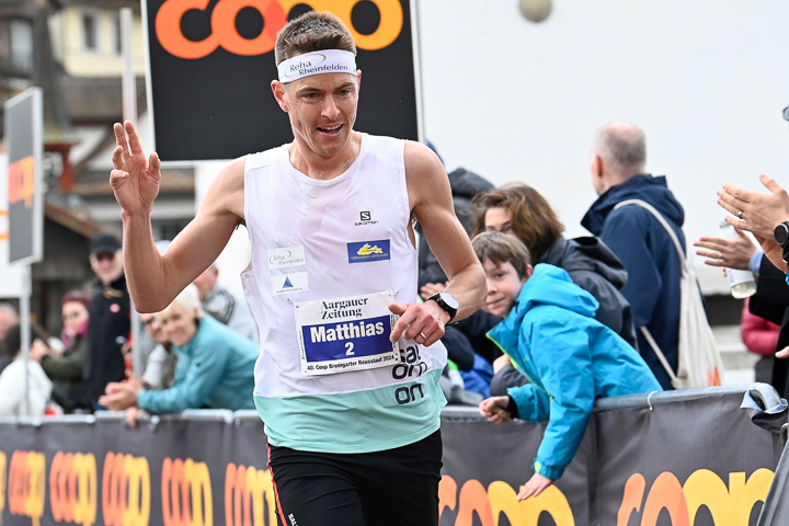 Matthias Kyburz gewinnt den Reusslauf 2024