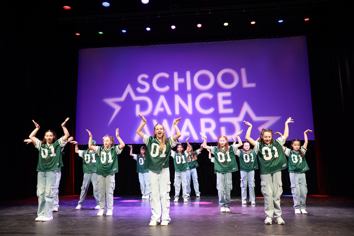 Die Tanzgruppe Thunderbird Junior in Aktion am School Dance Award